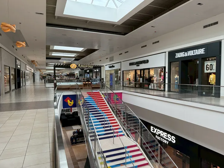 Fashion Outlets of Chicago