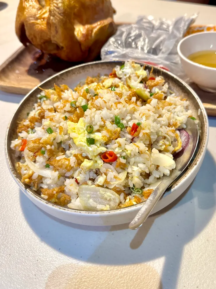 蛋酥炒飯（170元）