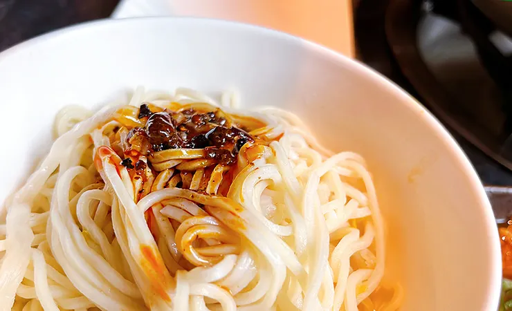 桃園青埔美食【怎麻辣頂級鴛鴦火鍋】麻辣鍋推薦