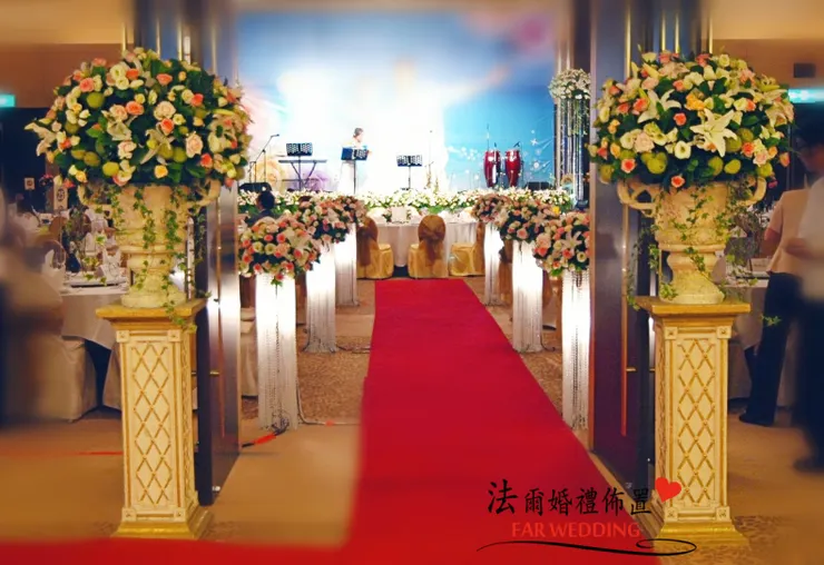 初期全鮮花佈置場地為大億麗緻酒店