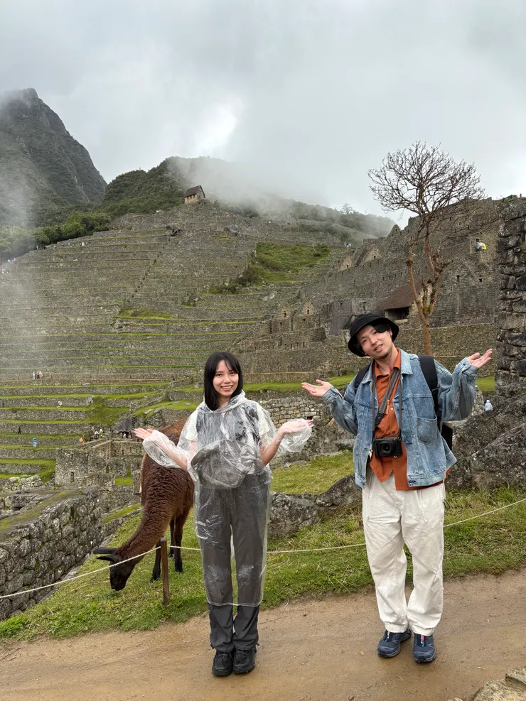 想表示下雨天、無法度的樣子