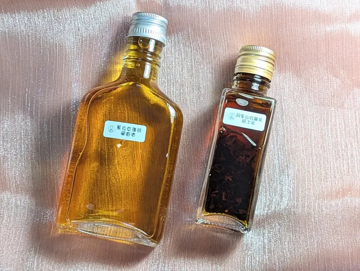 製作好的小瓶茶酒