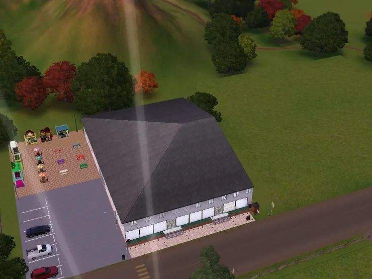 正面對著馬路。