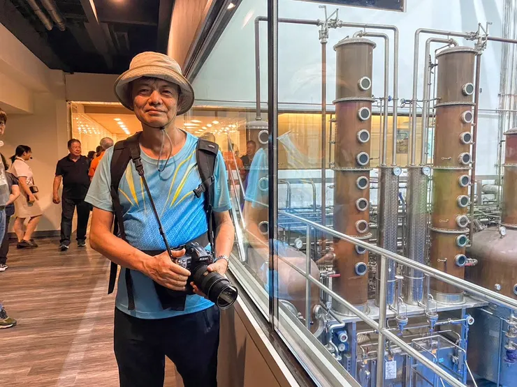 【噶瑪蘭已聞不到免費酒香 威士忌照常買才無愧酒徒。JB在酒廠。】