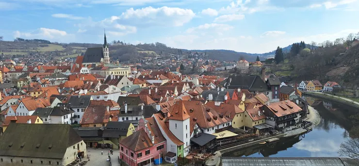 莫爾道河穿越小城