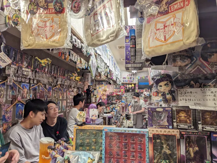 JOJO拉麵店-クセが強い麺屋れいわ　店內