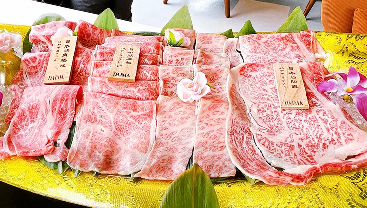 宜蘭新景點2026│巨型Labubu拉布布空降宜蘭梅花湖【大魔遇見熊】