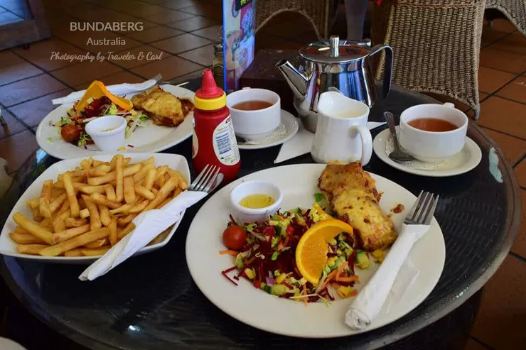 Shopping day 去悠閒的午餐，薯條與沙拉都好吃 