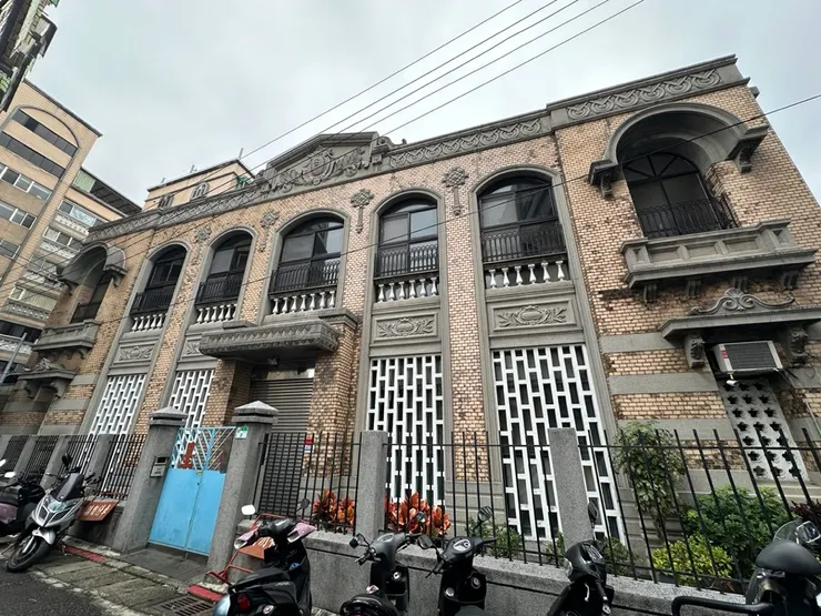 辜家鹽館，這最豪的鮑魚式