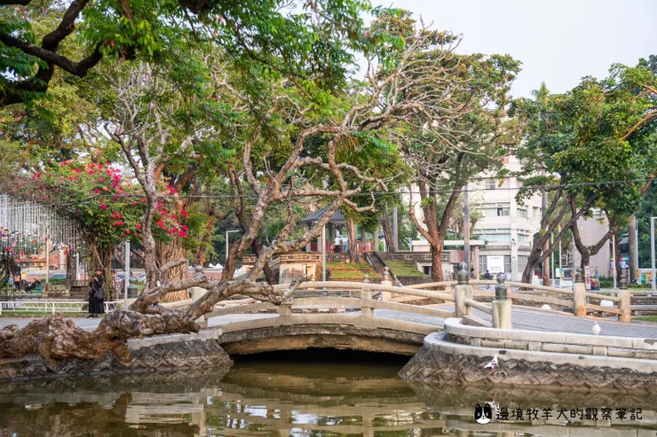 屏東公園裡這座美麗的神橋，已有一百年歷史