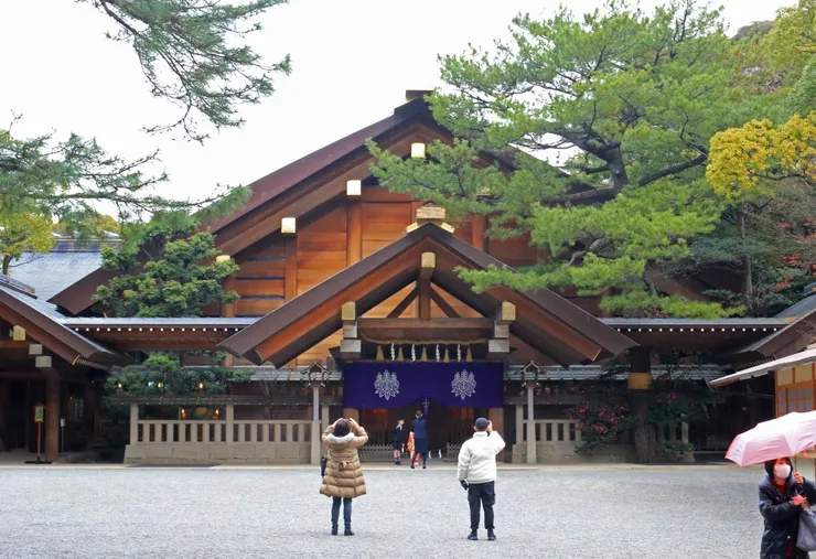 熱田神宮近看非常雄偉