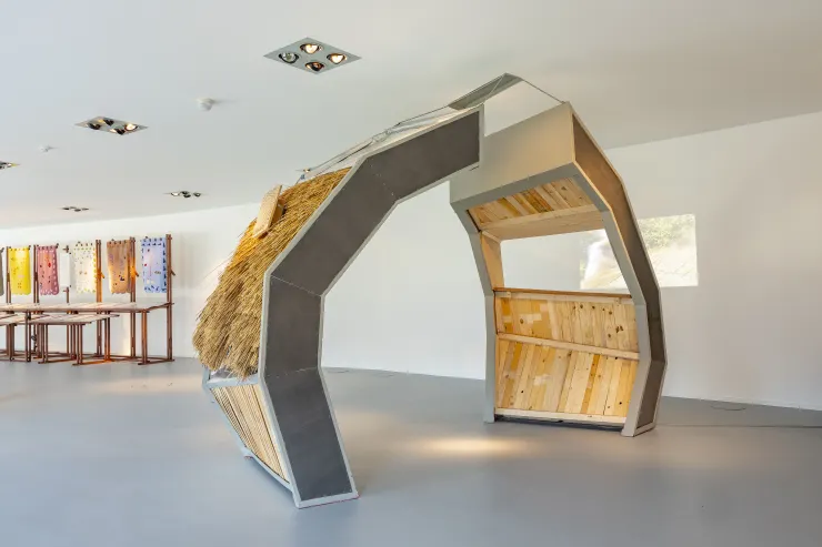 REPAIRING THE WORLD / ph: CAROLINE DETHIER