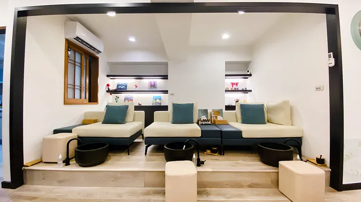 台北泰式按摩推薦【花廂鳥語】精油按摩，五行精油│泰式按摩推薦（預約制）