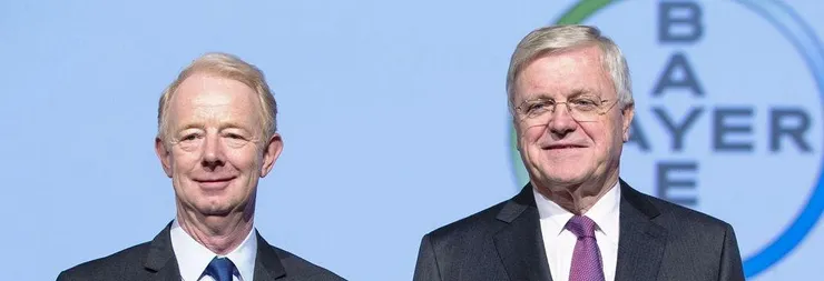 左為上一任CEO德克斯，右為董事局主席溫寧。溫寧同時也是德克斯之前的一任CEO