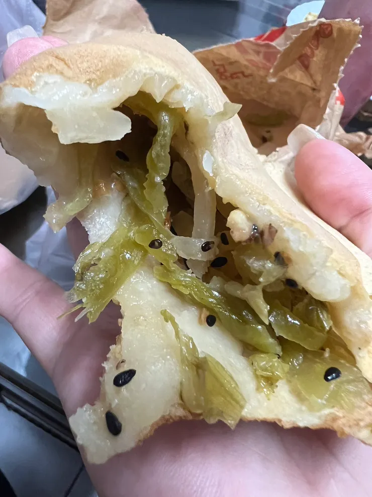 吳董石頭餅