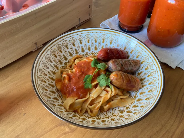 自製番茄醬汁配上自製義大利麵