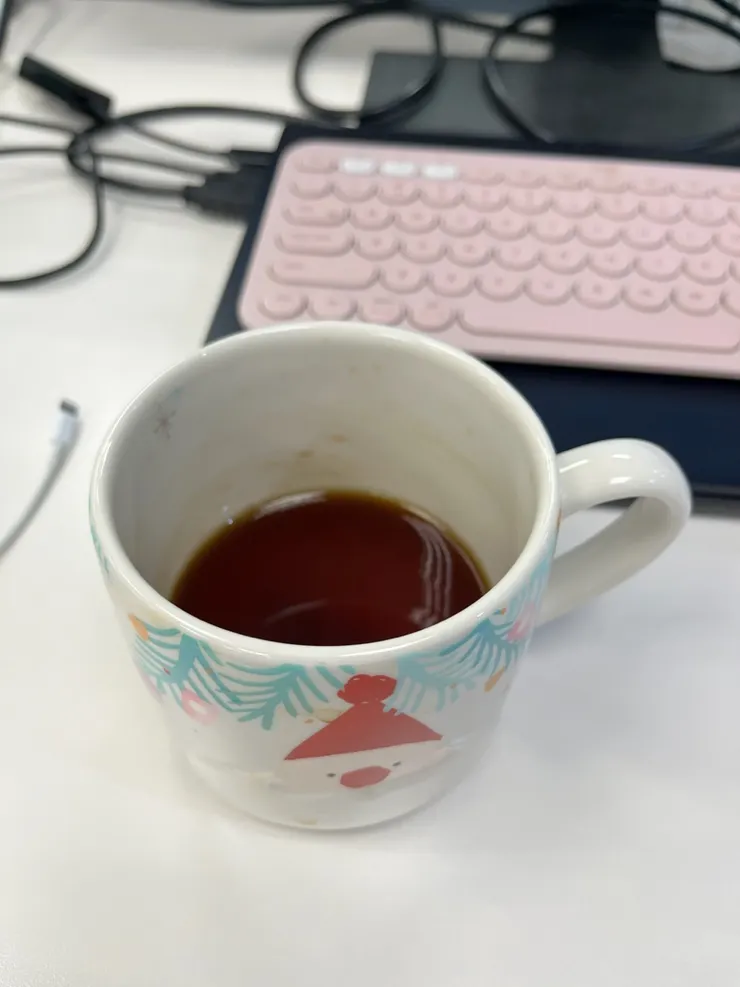 全無熱量的咖啡，會給它個特寫純粹為了紀念難得的一天兩杯咖啡，這顏色這口感應該偏淺焙。