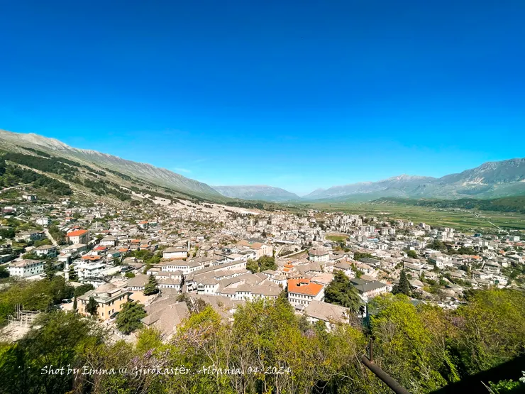 阿爾巴尼亞世遺 : 石頭城 吉諾卡斯特