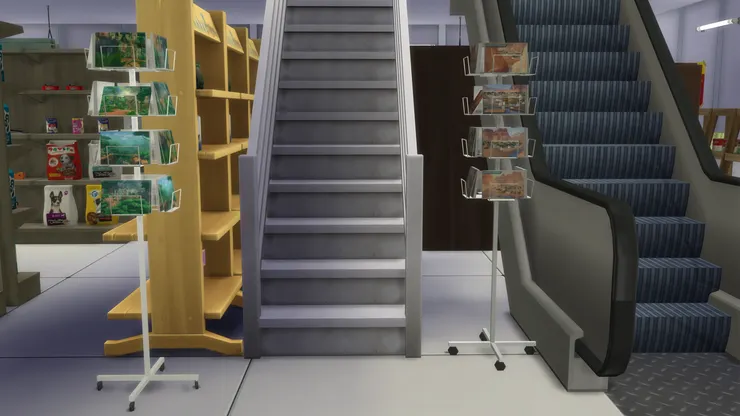 扶手梯只能向上，要下來只能走樓梯。