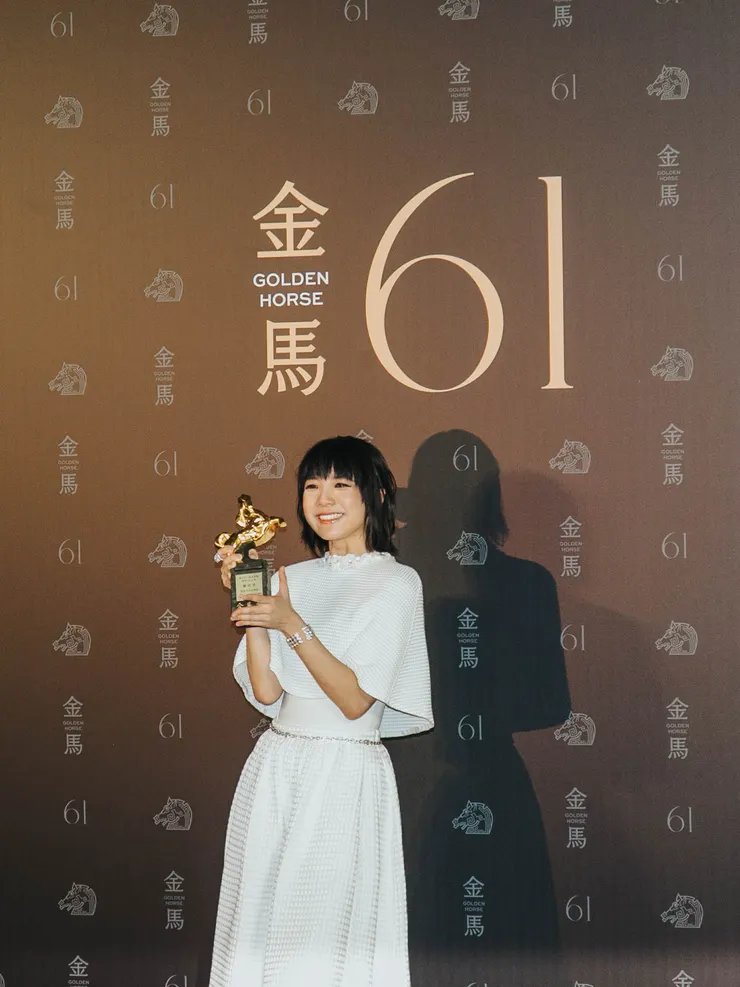 第 61 屆金馬獎最佳女主角獎得主鍾雪瑩。／攝影 朱學文