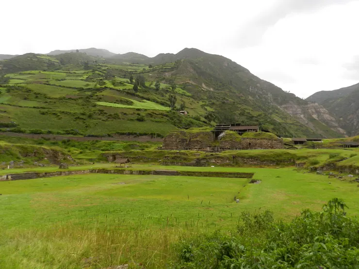 查文德萬塔爾(Chavin de Huantar)