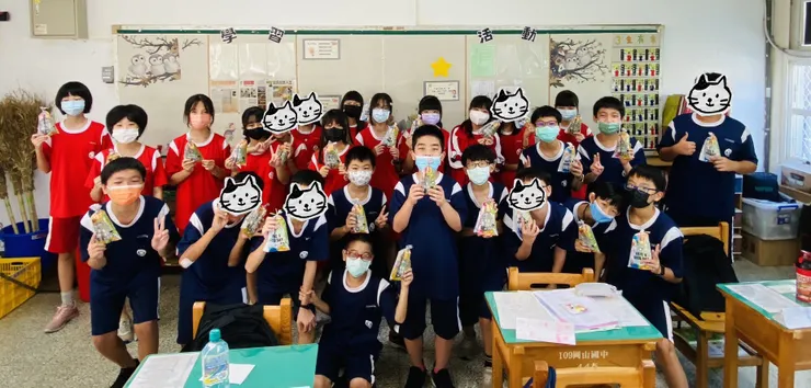 謝謝你來到我們的生命裡，我們一起成長，變得更好的我們，謝謝你的生日小禮😌生日快樂🍰