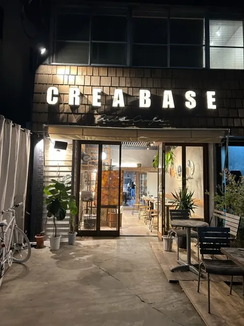 cafe的外觀 晚上打燈後別有一番氣氛