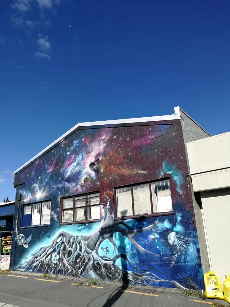 陶波小鎮角落的塗鴉