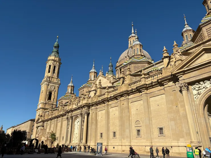 聖柱廣場的主教座堂之一