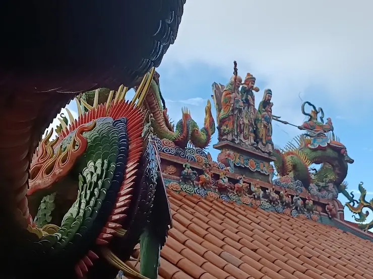 屋頂交趾陶、剪黏工藝（圖片截圖於網路）