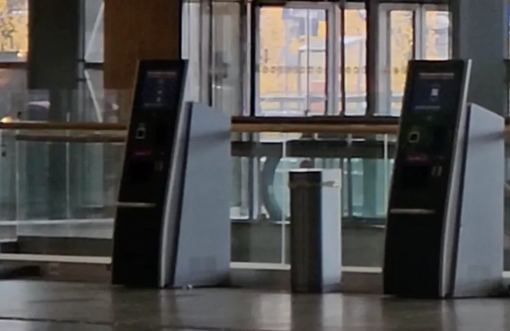 自助機台 (Kiosk)