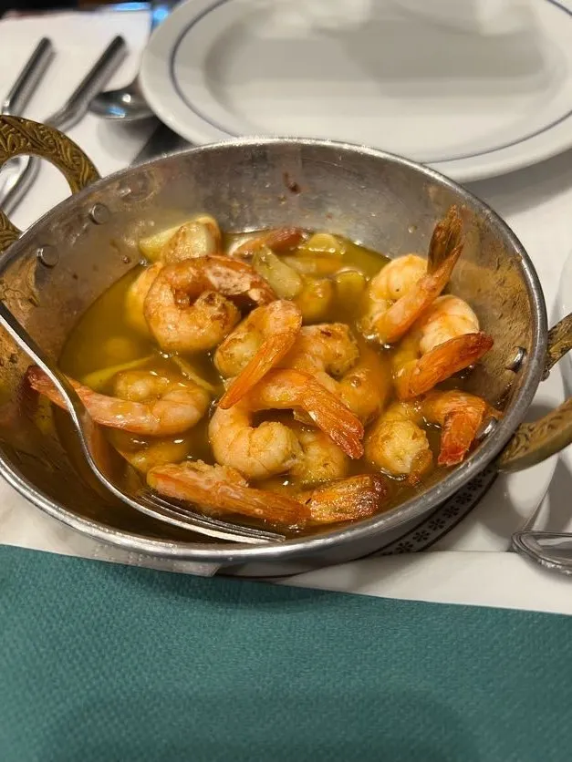 蒜頭蝦,這已經是來到葡萄牙餐廳必點的了。