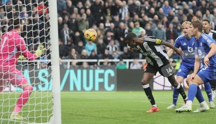 伊蕯頭槌建功助紐卡素領先3:0