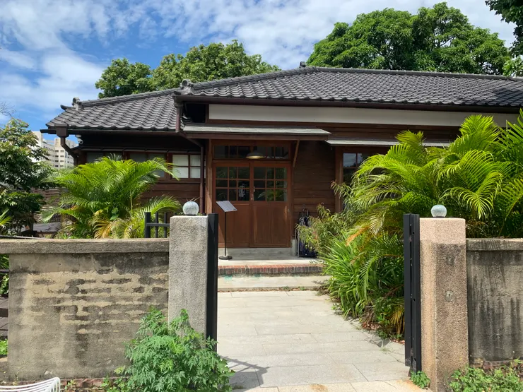 新竹窟（新竹舊警察宿舍）