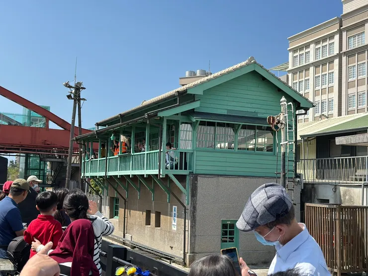 綠色小木屋是高雄港的北號誌樓