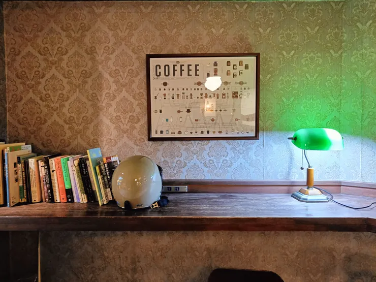 沈醉在自己的世界裡