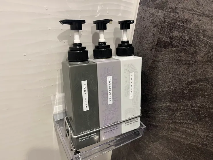 浴室的用品都是日本花王旗下的_京阪京都站南飯店