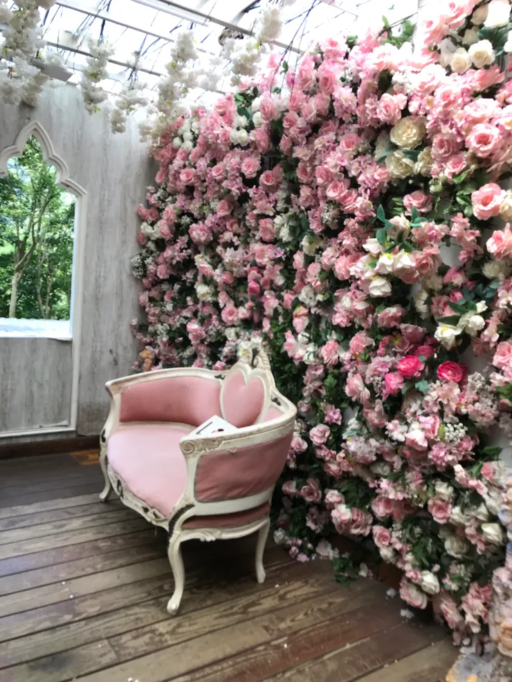 室內造景還不少，很浪漫吧