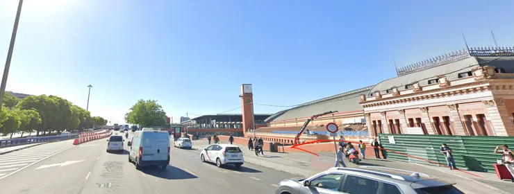 Atocha火車站前的斜坡