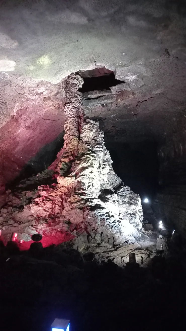 最大的熔岩石柱