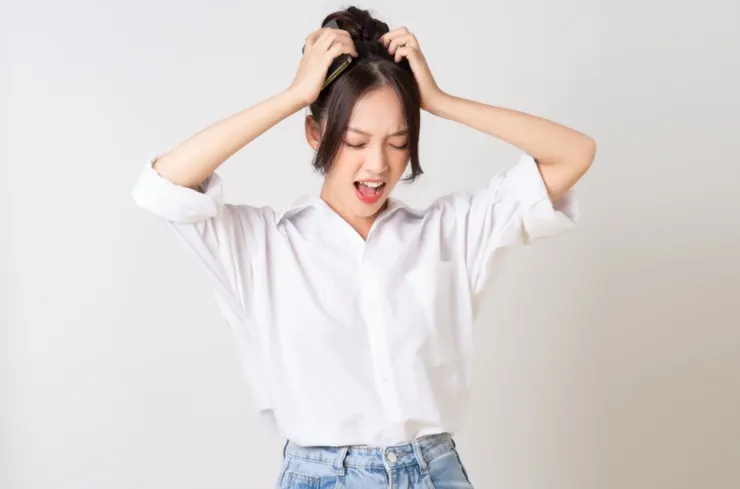 自責來自於懊悔的情緒，我們常陷入一種「早知道我就⋯⋯」的幻覺中，覺得只要當時多做一點，現在就會通往幸福快樂的結局。圖/123RF圖庫