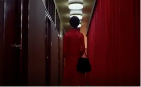 蘇麗珍離開，時間到廊盡頭時，似乎停住了，似乎暗示著最終兩人的關係。