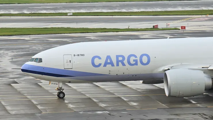 這是華航波音B777F貨機的另一種塗裝!華航貨機的塗裝最近有很多種!