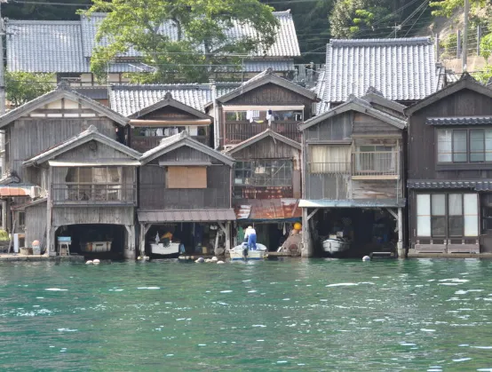 妻入的京都伊根舟屋（網路）