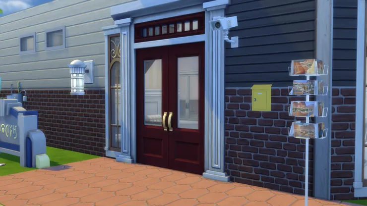 現在到處都是閉路電視，校門這麼重要，怎麼可以沒有？