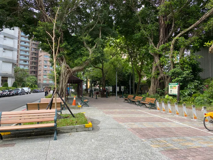 非常迷你的萬有三號公園