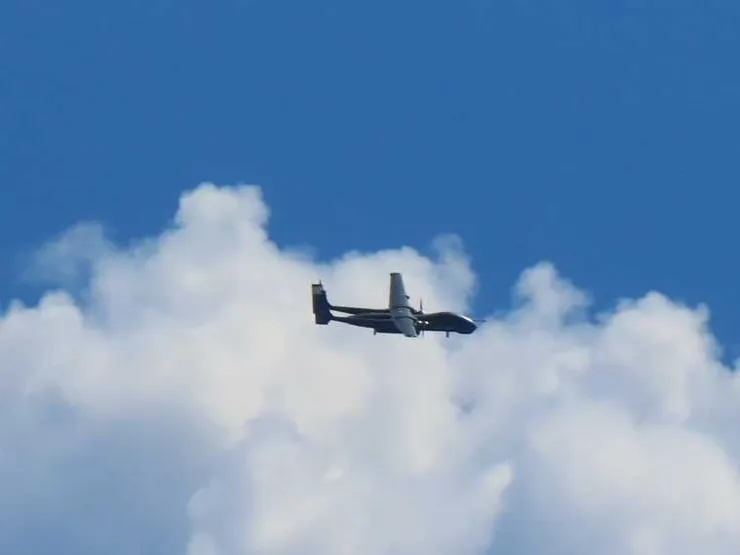 2022年8月4日，日本航空自衛隊在東海上空拍攝的解放軍TB-001雙尾蠍無人機。圖片來源：航空自衛隊