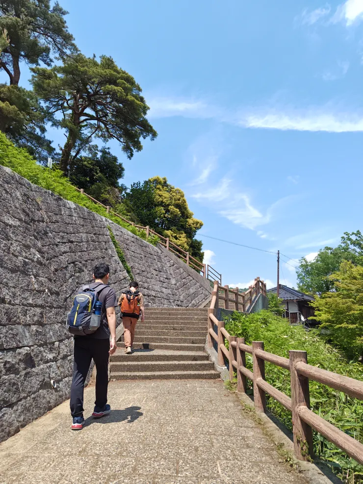 前往股のぞき發祥之地