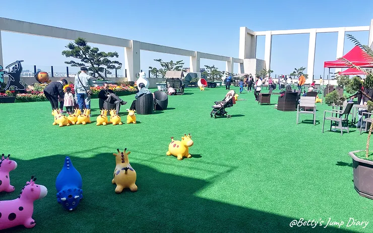 ▲桃園龍潭「手信霧隱城」/圖片來源:Betty's Jump Diary