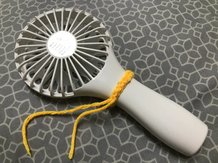 鉤完一圈再套上